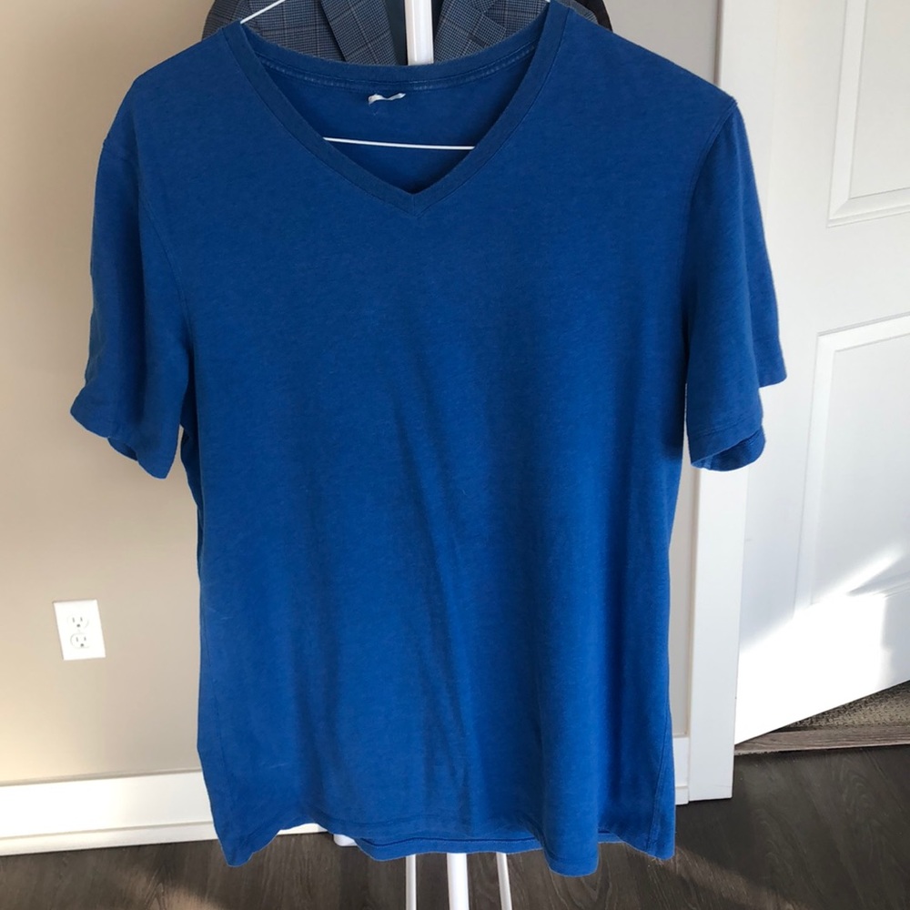 Kit and Ace V neck T-Shirt
